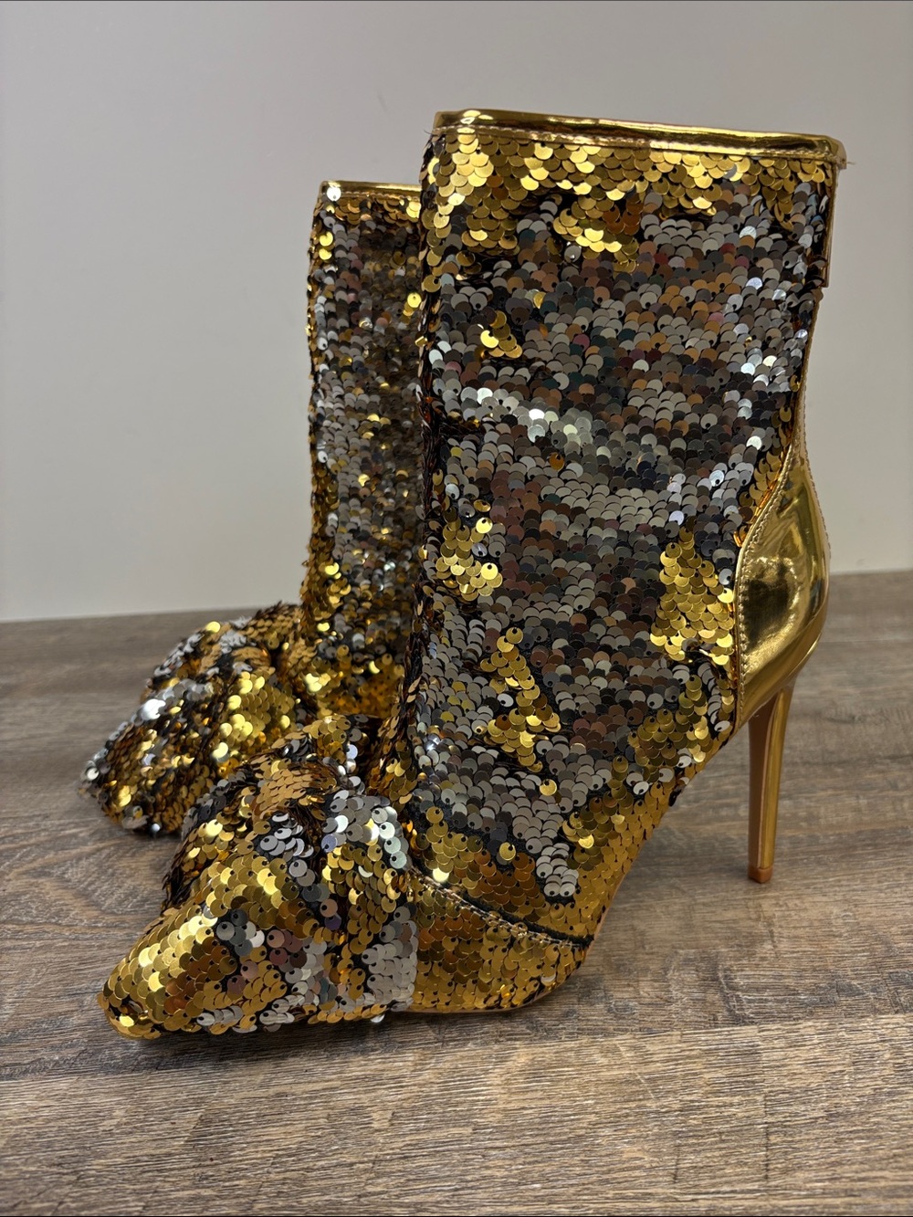 Cape Robbin Gold & Silver Sequin Bow Stiletto Ankle Booties Size 8
